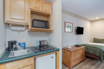 Mountainside Inn 404