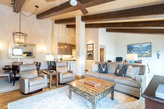 Living area in Peaks Penthouse 843 with a cozy atmosphere.