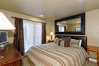Crestwood Two Bedroom Deluxe