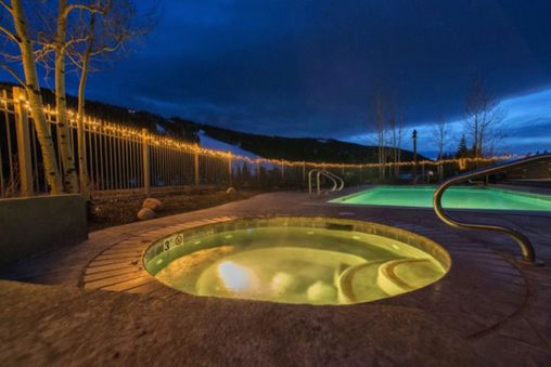 Outdoor Community Hot Tub