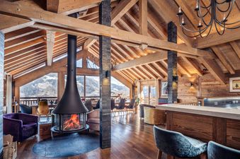 Iona Living and Dining area