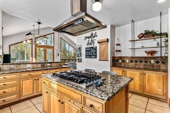 48 Snowflake Chalet 72