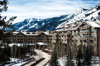 Four Seasons Mountain Side Accessible Room