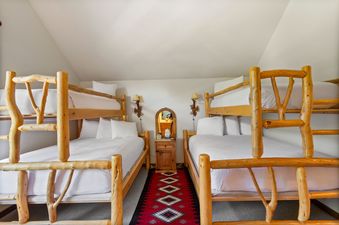 Deer Lake Village 2482