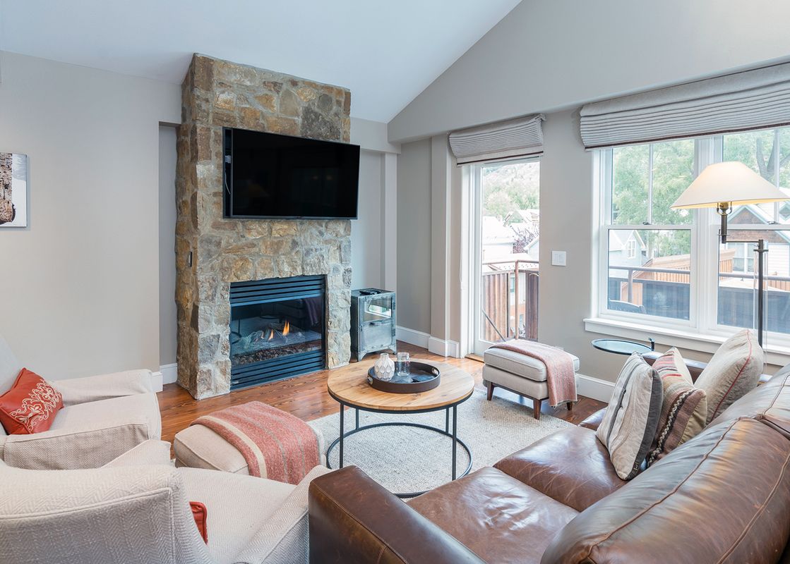 River Club 304