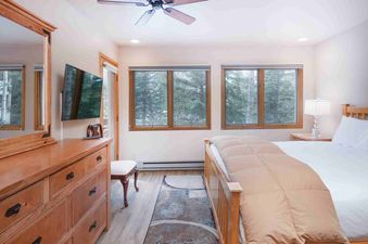 16 Townsend Place B103