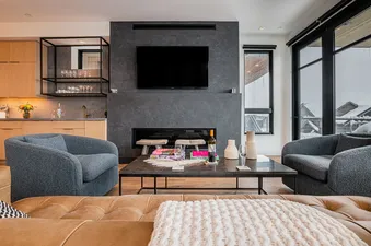04 Living Room
