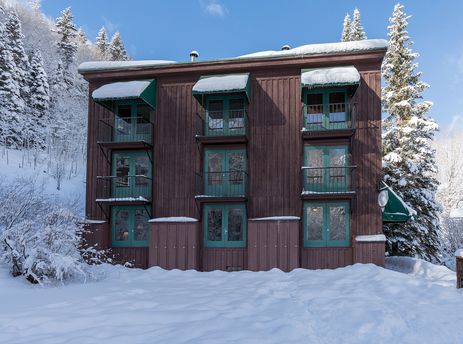 Manitou Lodge