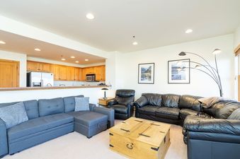 Bear Creek Lodge 311