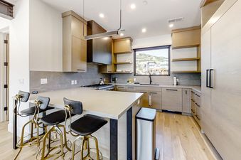 07 Kitchen