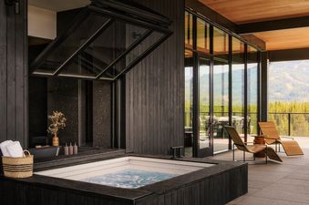 Big Sky Suite terrace with hot tub
