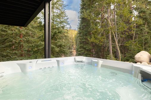 Private Hot Tub