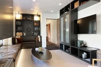 06 Living Room