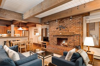 Cottonwoods Unit 1F