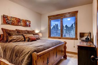 18 Slopeside Saddlewood