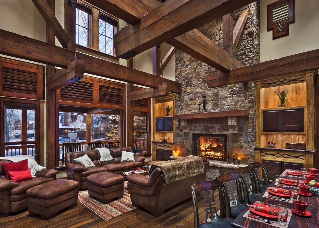 02 Large Living Room