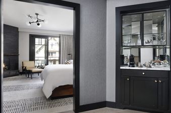 03 Room