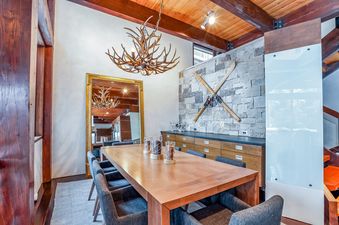 04 Cabins Lane 108