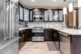 06 Blackstone 207
