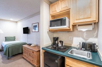 Mountainside Inn 301