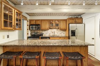 Chateau Eau Claire Unit 22