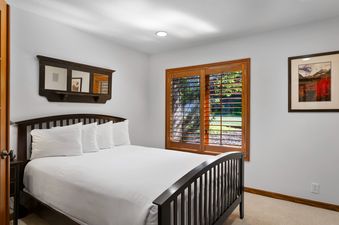 Deer Lake Village 2478