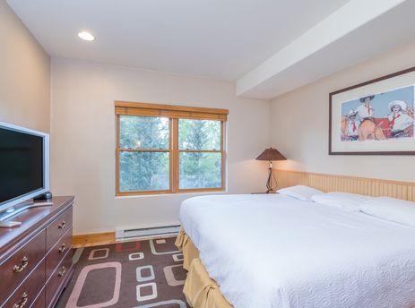 Bear Creek Lodge 305C