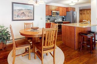 Torian Plum Plaza 307