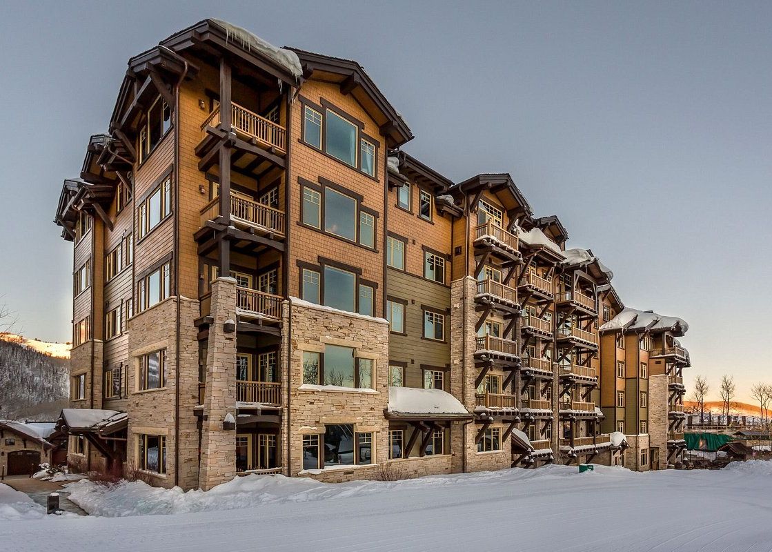 Flagstaff Lodge