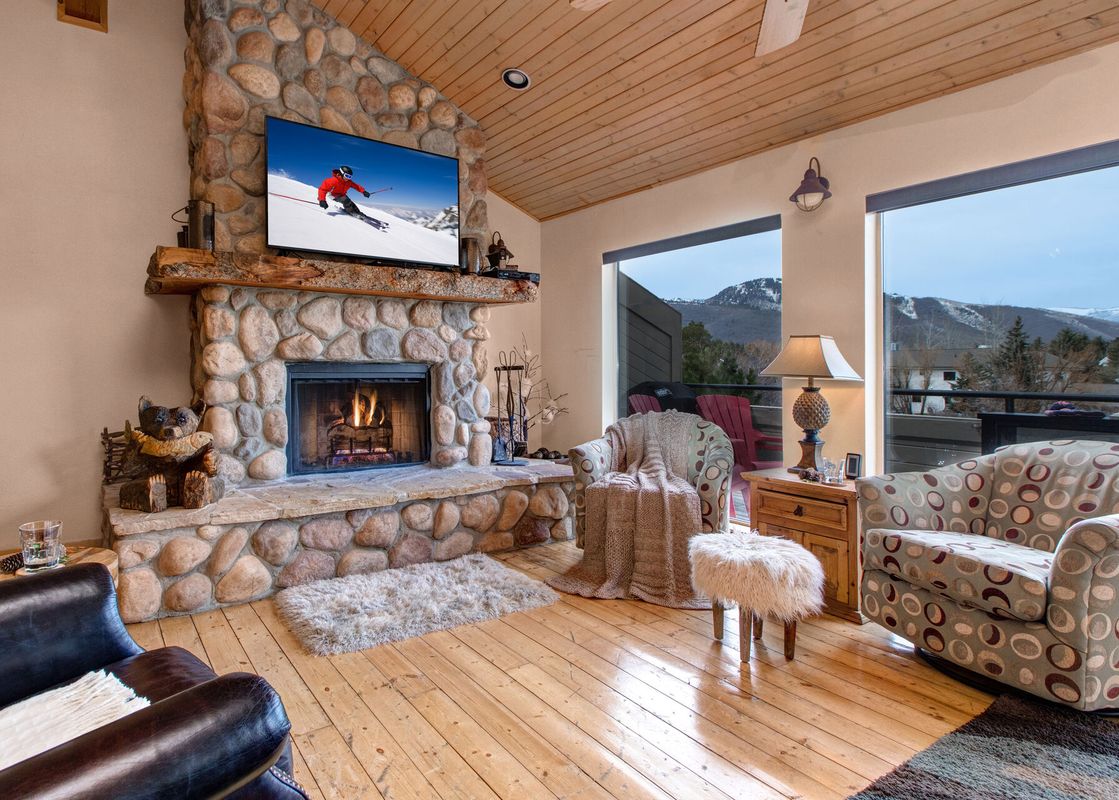 01 Living Room
