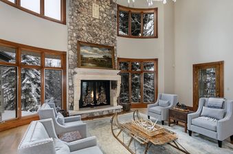 08 Living Room