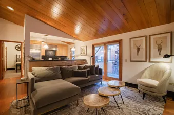 02 Cascades Residence A15