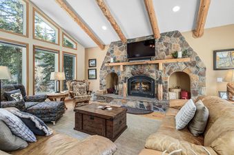 03 Living Room