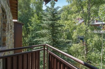 River Club 307