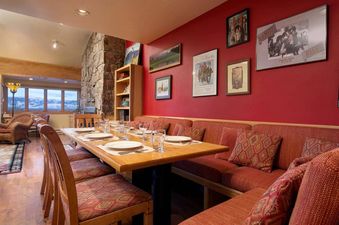 02 Dining
