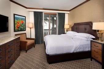 09 Ritz-Carlton Club 5