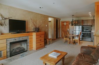 07 Shoshone Condominium Hotel One Bedroom
