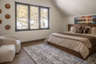 Skylark Chalet