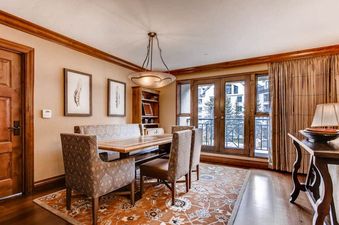 11-Park-Hyatt-Residences-4054