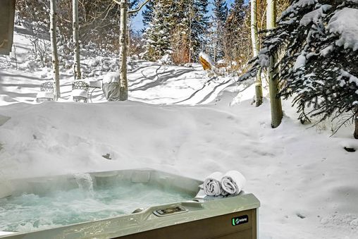 Private Hot Tub