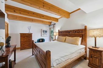Lodge at Lionshead 160