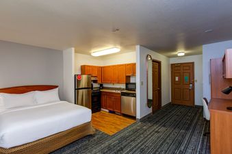 TownePlace Suites Denver Southwest Studio