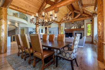 Castle Ridge Above Red Sky Ranch Dining Room