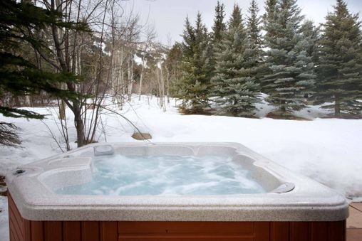 Private Outdoor Hot Tub