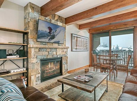 01 Antlers At Vail 601