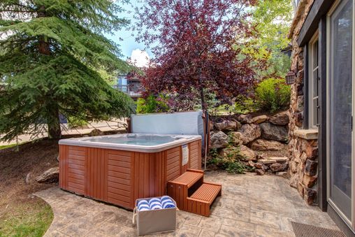 Private Hot Tub