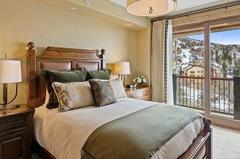 Edgemont 2300