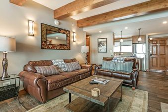 02 Antlers At Vail 601