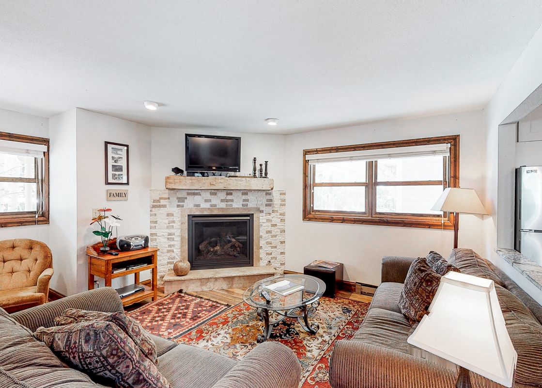 01 Bachman Village 25