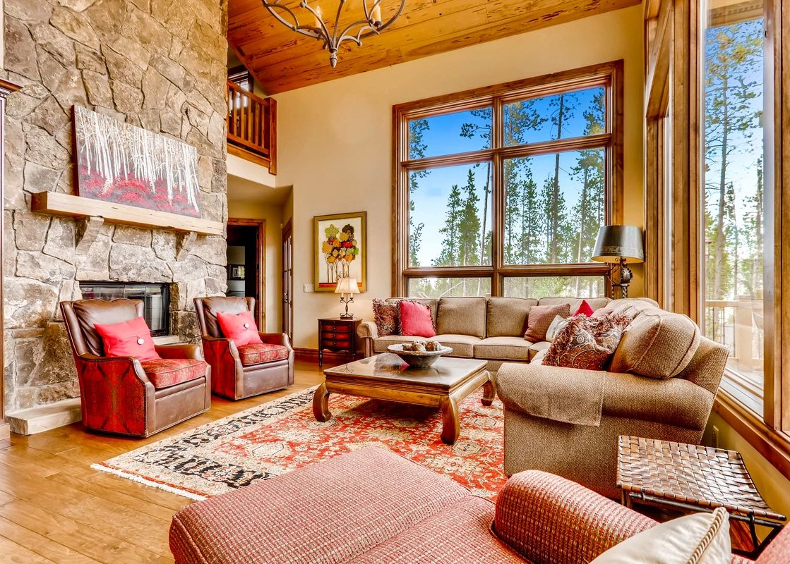 04 Cypress Mountain Chalet Great Room